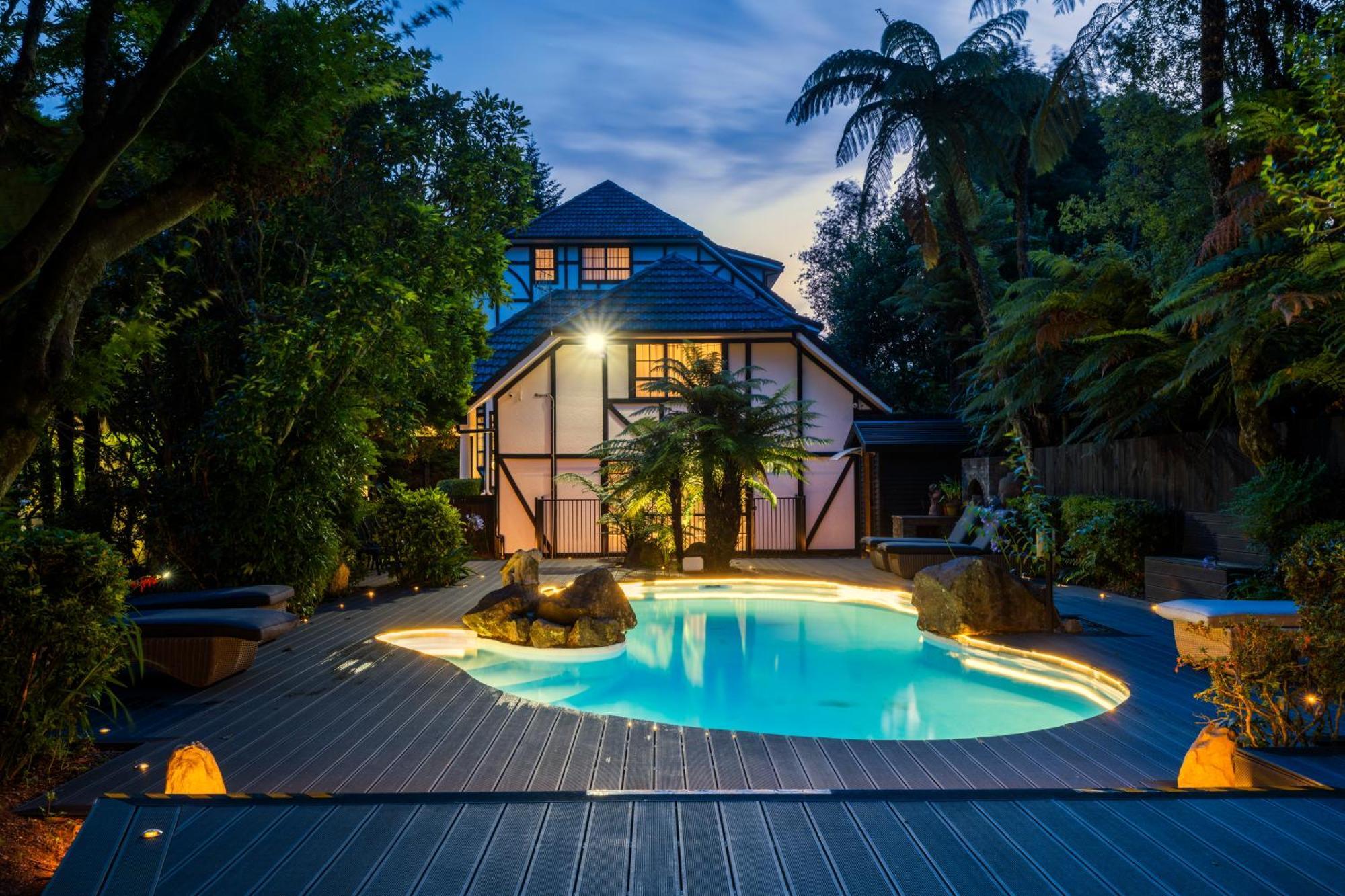 Hana Lodge Роторуа Екстер'єр фото